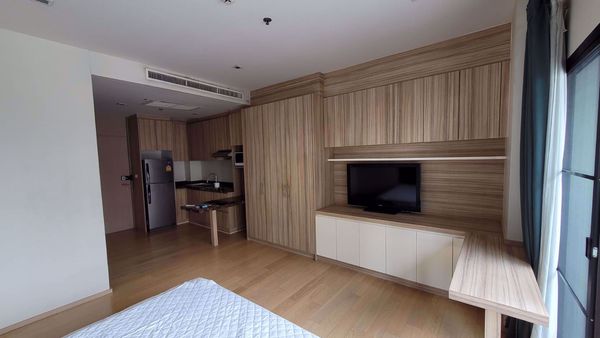 Picture of 1 bed Condo in Noble Reform Samsennai Sub District C015890