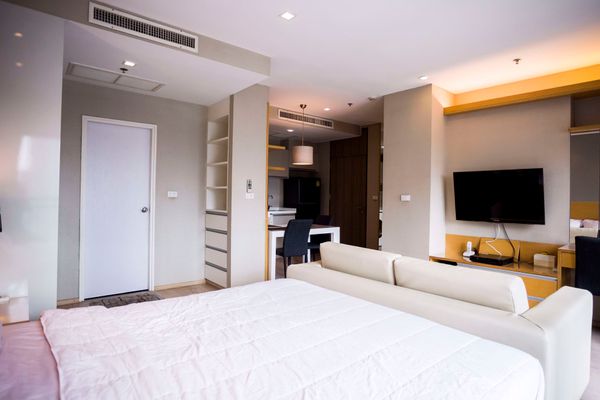 รูปภาพ Studio ห้องนอน Condo ในโครงการ Noble Remix Khlongtan Sub District C015943