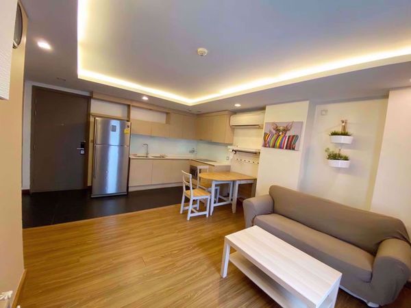 Picture of 2 bed Condo in Via Botani Khlong Tan Nuea Sub District C015956