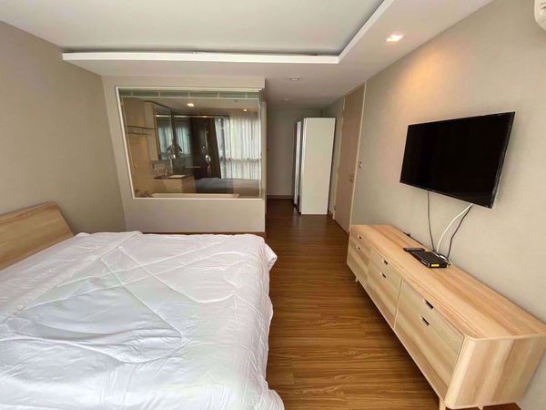 Picture of 2 bed Condo in Via Botani Khlong Tan Nuea Sub District C015956