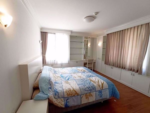 Picture of 2 bed Condo in Las Colinas Khlong Toei Nuea Sub District C016057