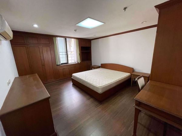 Picture of 2 bed Condo in Las Colinas Khlong Toei Nuea Sub District C016058