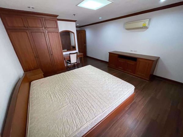 Picture of 2 bed Condo in Las Colinas Khlong Toei Nuea Sub District C016058