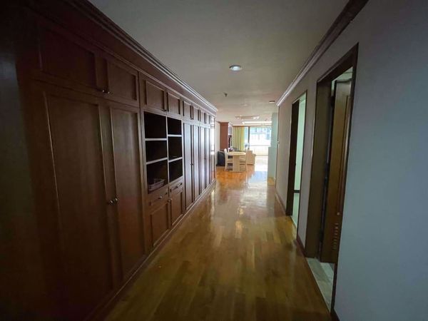 Picture of 2 bed Condo in Las Colinas Khlong Toei Nuea Sub District C016058