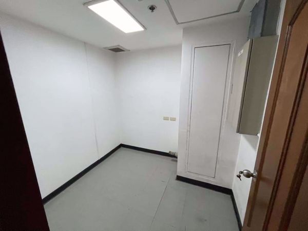 Picture of 2 bed Condo in Las Colinas Khlong Toei Nuea Sub District C016058