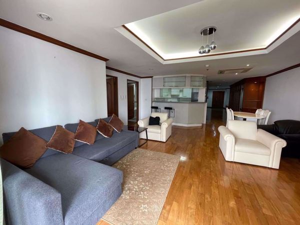 Picture of 2 bed Condo in Las Colinas Khlong Toei Nuea Sub District C016058