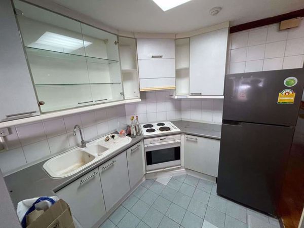 Picture of 2 bed Condo in Las Colinas Khlong Toei Nuea Sub District C016058