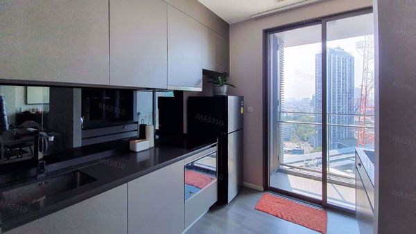 รูปภาพ 1 ห้องนอน Condo ในโครงการ The Room Sukhumvit 69 Phra Khanong Sub District C016087