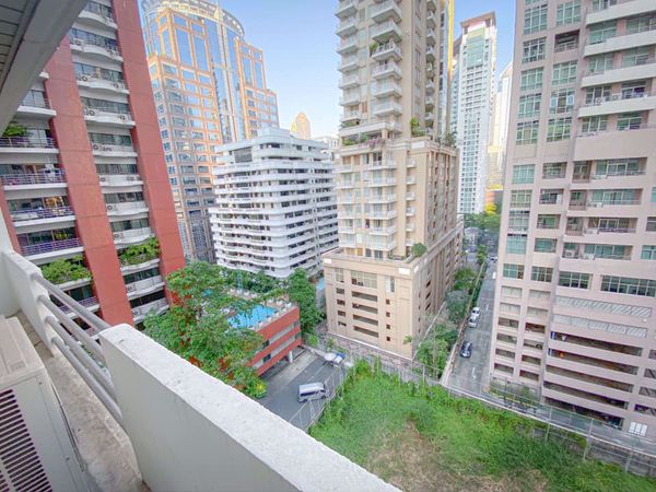 Picture of 2 bed Condo in Regent Royal Place 2 Lumphini Sub District C016089