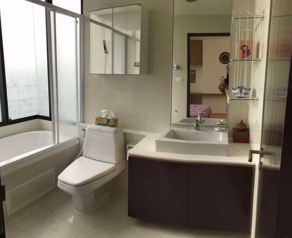 Picture of 1 bed Condo in The Alcove Thonglor 10 Khlong Tan Nuea Sub District C016160