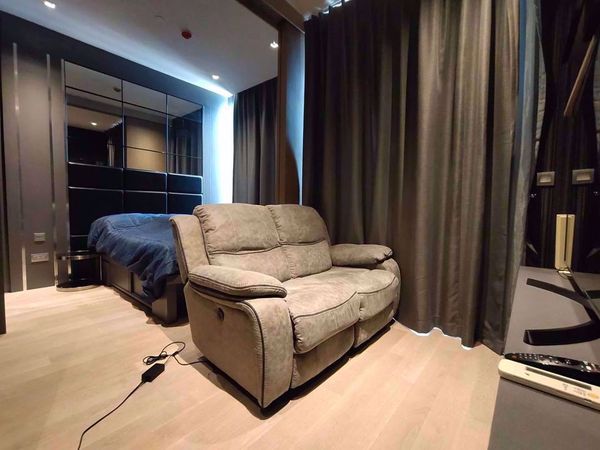 Picture of 1 bed Condo in Ashton Silom Suriyawong Sub District C016165