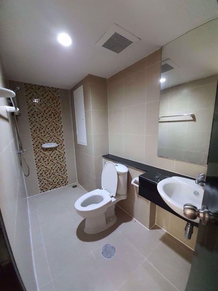 Picture of 2 bed Condo in Z 2 Condominium Chatuchak District C016173