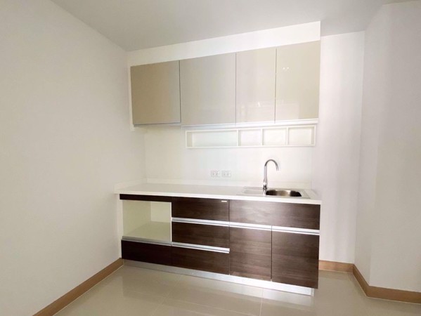 Picture of 1 bed Condo in Supalai Riva Grande Yan Nawa District C016180