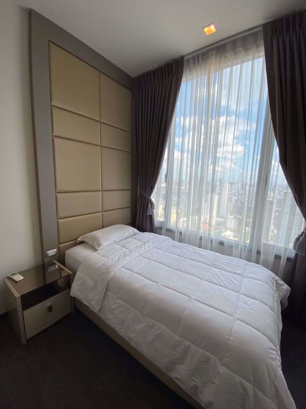 รูปภาพ 2 ห้องนอน Condo ในโครงการ Edge Sukhumvit 23 Khlong Toei Nuea Sub District C016190