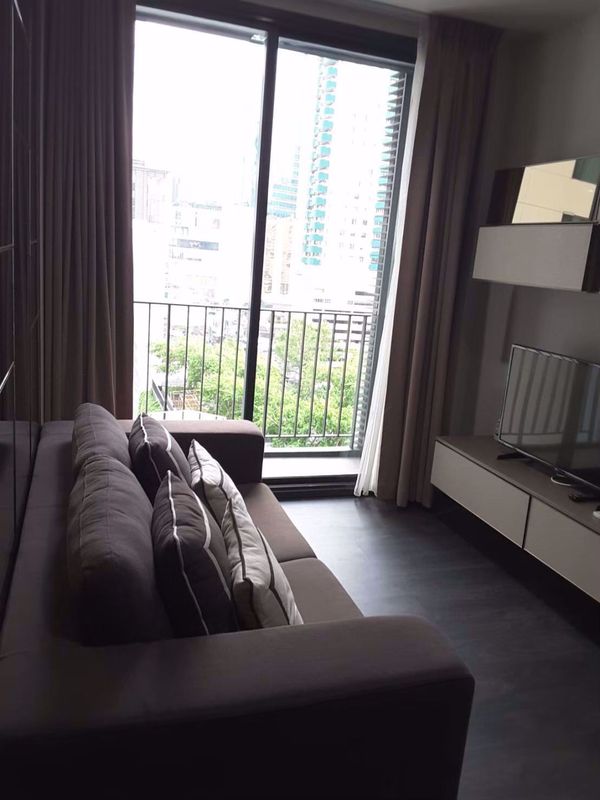 Picture of 1 bed Condo in Edge Sukhumvit 23 Khlong Toei Nuea Sub District C016192