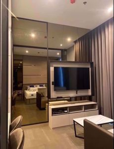 Picture of 1 bed Condo in The Esse at Singha Complex Khlong Toei Nuea Sub District C016250