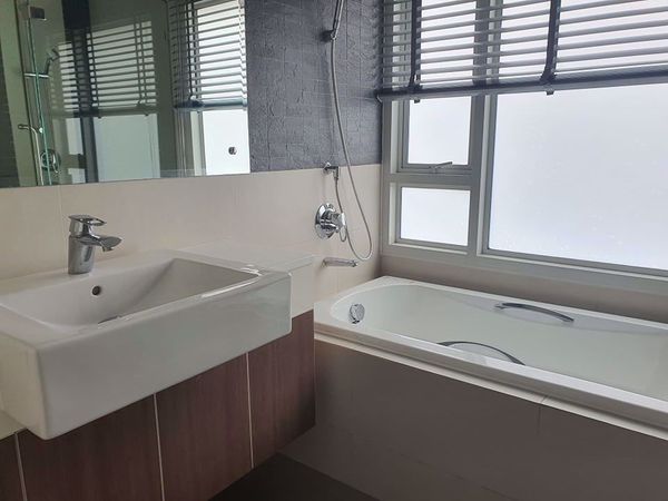 Picture of 1 bed Condo in The Crest Sukhumvit 49 Khlong Tan Nuea Sub District C016286