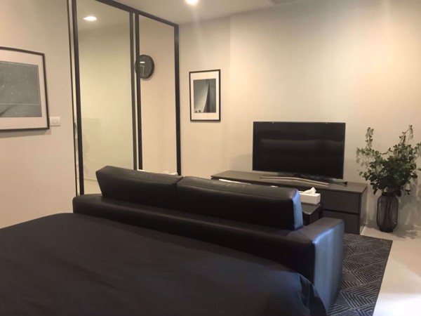 Picture of 1 bed Condo in Noble Ploenchit Lumphini Sub District C016288