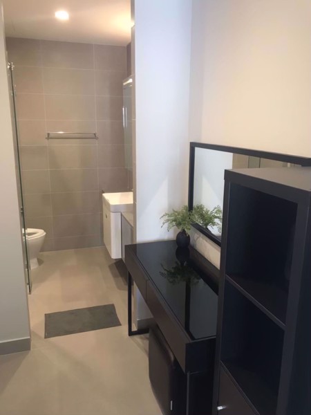 Picture of 1 bed Condo in Noble Ploenchit Lumphini Sub District C016288