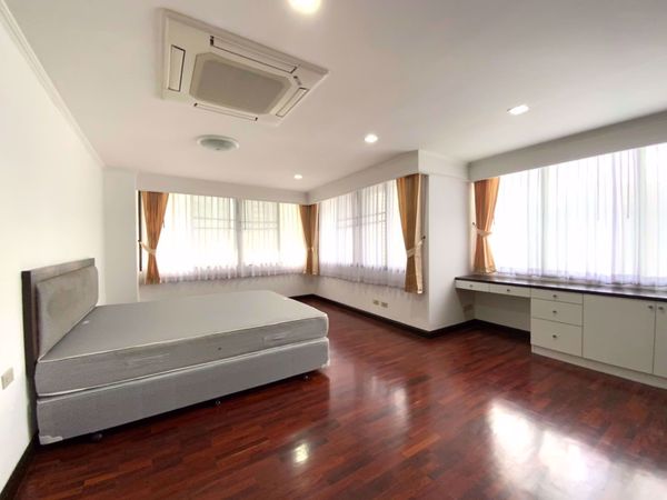 Picture of 2 bed Condo in Acadamia Grand Tower Khlong Tan Nuea Sub District C016291