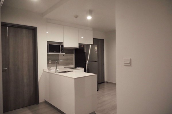 Picture of 2 bed Condo in Maestro 02 Ruamrudee Lumphini Sub District C016303