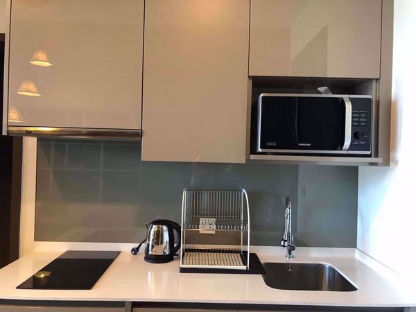 Picture of 1 bed Condo in Whizdom Essence Bangchak Sub District C016355