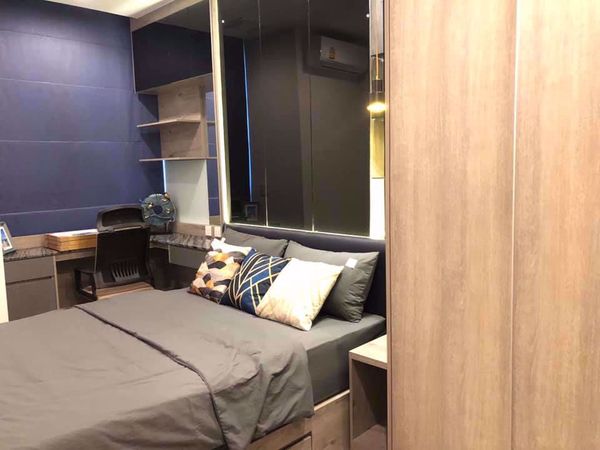 Picture of 1 bed Condo in Whizdom Essence Bangchak Sub District C016355