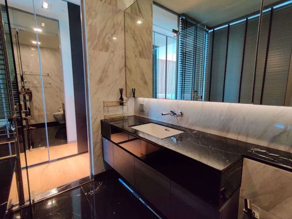 Picture of 1 bed Condo in Saladaeng One Silom Sub District C016375