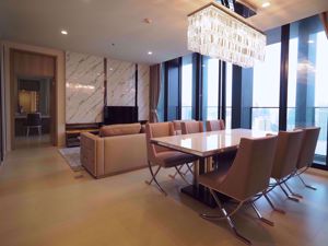 Picture of 2 bed Condo in Noble Ploenchit Lumphini Sub District C016404