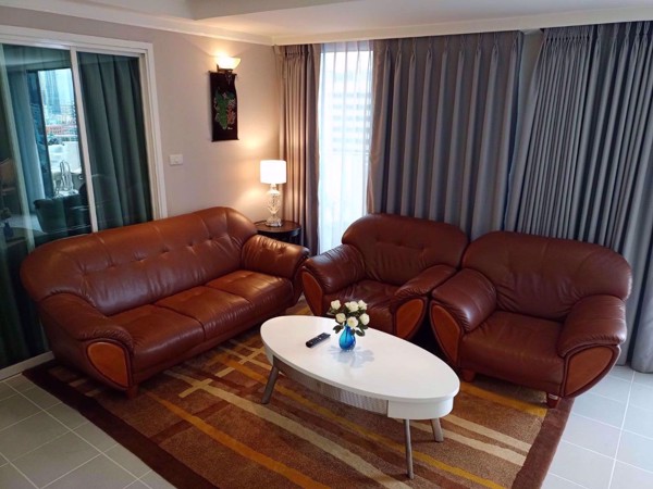 Picture of 2 bed Condo in Supalai Place Condominium Khlong Tan Nuea Sub District C016446