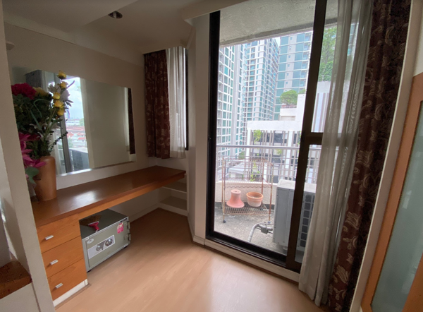 Picture of 2 bed Condo in Supalai Place Condominium Khlong Tan Nuea Sub District C016455