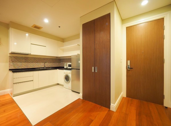 Picture of 1 bed Condo in Bright Sukhumvit 24 Khlongtan Sub District C016467