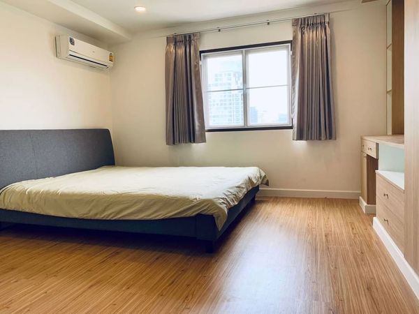 Picture of 2 bed Condo in Top View Tower Khlong Tan Nuea Sub District C016468