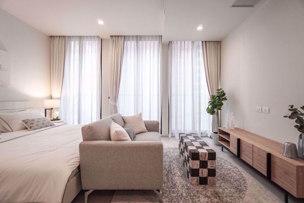 Picture of 2 bed Condo in Noble Ploenchit Lumphini Sub District C016484