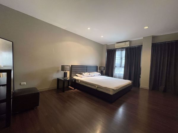 Picture of 2 bed Condo in Chapter 31 Khlong Tan Nuea Sub District C016487