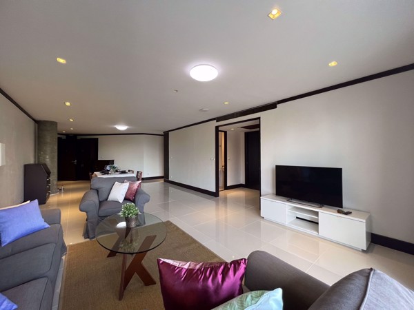 Picture of 3 bed Condo in PR Court Khlong Tan Nuea Sub District C016490