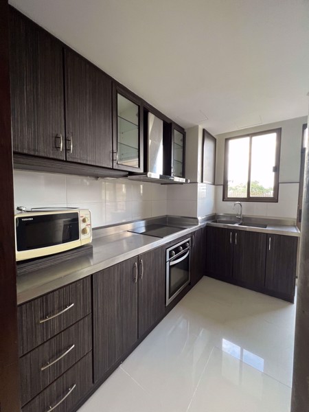 Picture of 3 bed Condo in PR Court Khlong Tan Nuea Sub District C016490