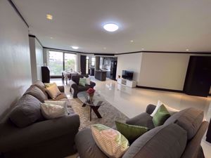 Picture of 3 bed Condo in PR Court Khlong Tan Nuea Sub District C016491