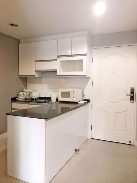 Picture of 2 bed Condo in Serene Place Sukhumvit 24 Khlongtan Sub District C016553