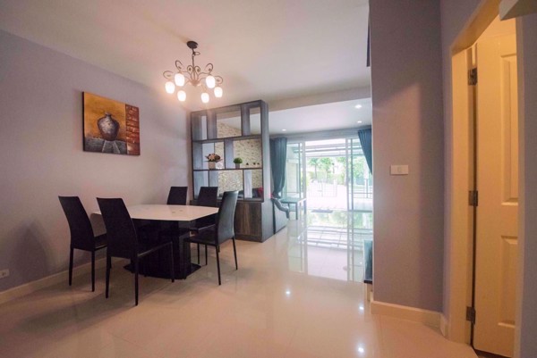 Picture of 3 bed House in Town Avenue Srinakarin  Suanluang Sub District H016572