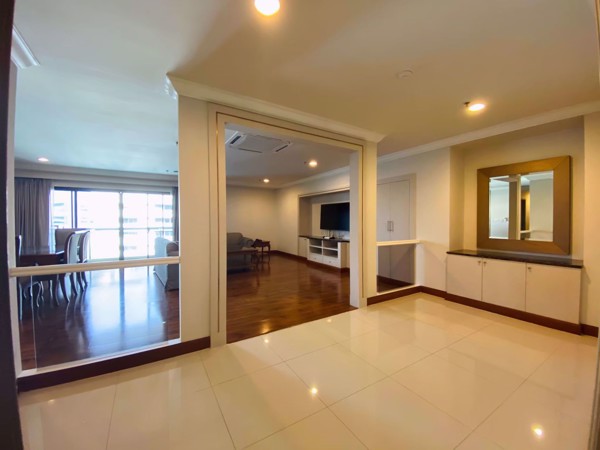 Picture of 3 bed Condo in GP Grande Tower Khlong Toei Nuea Sub District C016573