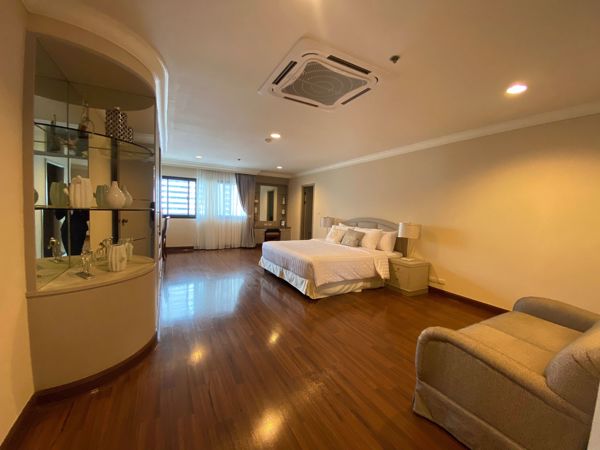 Picture of 3 bed Condo in GP Grande Tower Khlong Toei Nuea Sub District C016575