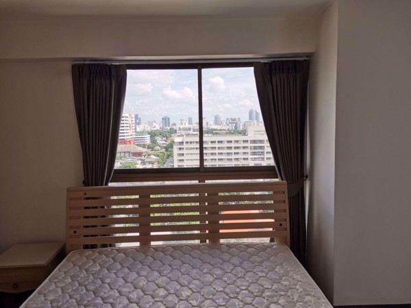 Picture of 3 bed Condo in Baan Phaholyothin Place Phayathai District C016607