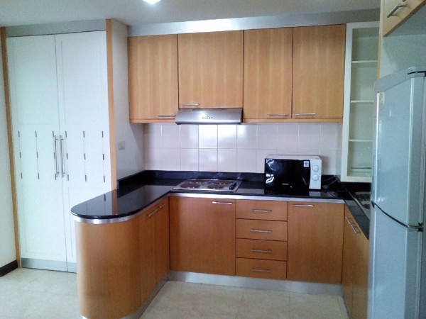 Picture of 3 bed Condo in Baan Phaholyothin Place Phayathai District C016607