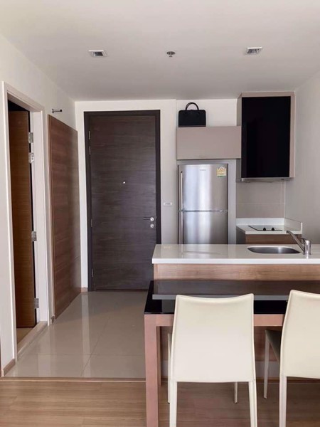 Picture of 1 bed Condo in Rhythm Phahol - Ari Samsennai Sub District C016633