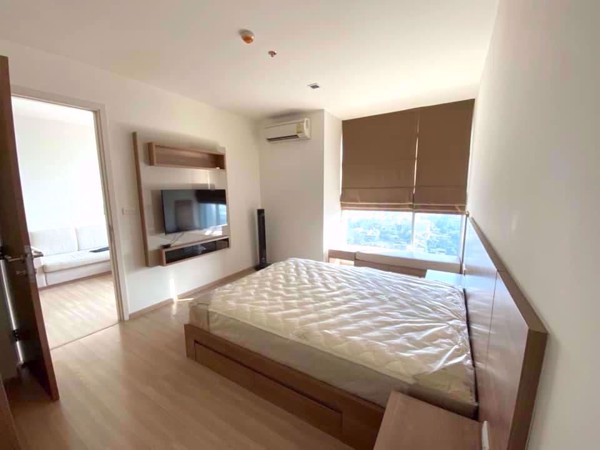 Picture of 1 bed Condo in Rhythm Phahol - Ari Samsennai Sub District C016633