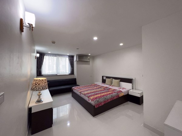 Picture of 3 bed Condo in President Park Sukhumvit 24 Khlongtan Sub District C016482