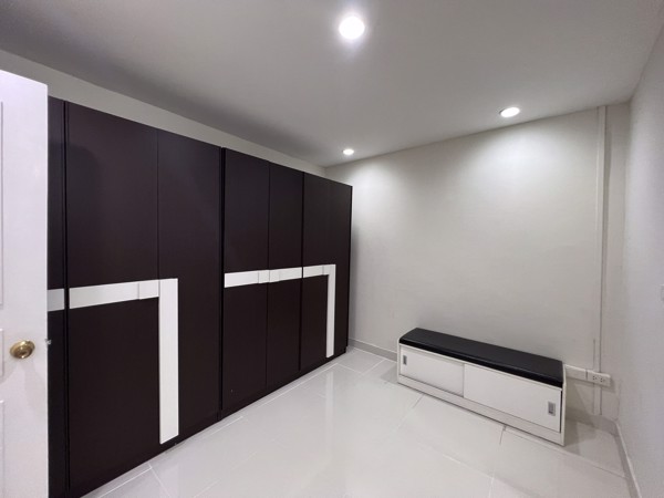 Picture of 3 bed Condo in President Park Sukhumvit 24 Khlongtan Sub District C016482