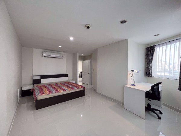 Picture of 3 bed Condo in President Park Sukhumvit 24 Khlongtan Sub District C016482