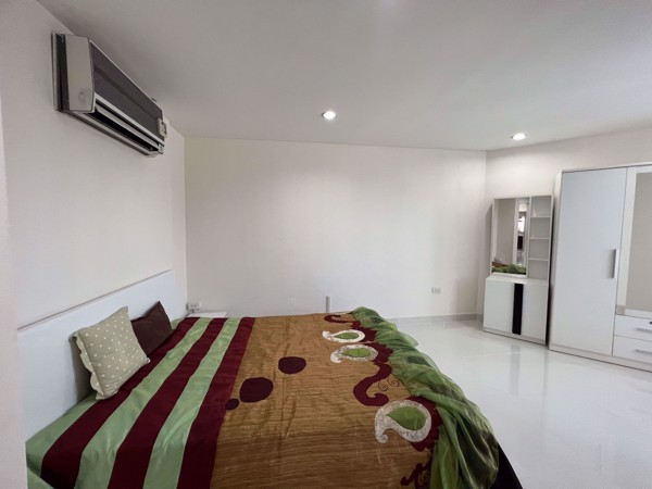 Picture of 3 bed Condo in President Park Sukhumvit 24 Khlongtan Sub District C016482